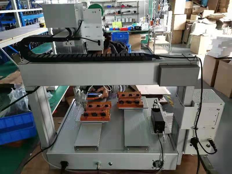 南京自动焊锡机厂家型号齐全 微量点胶解决方案
