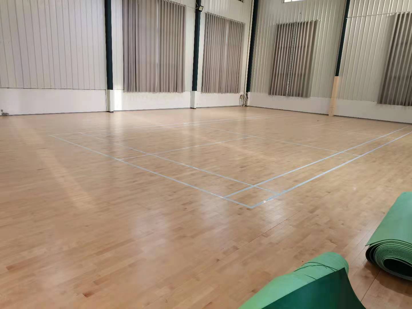 东莞体育馆木地板安装