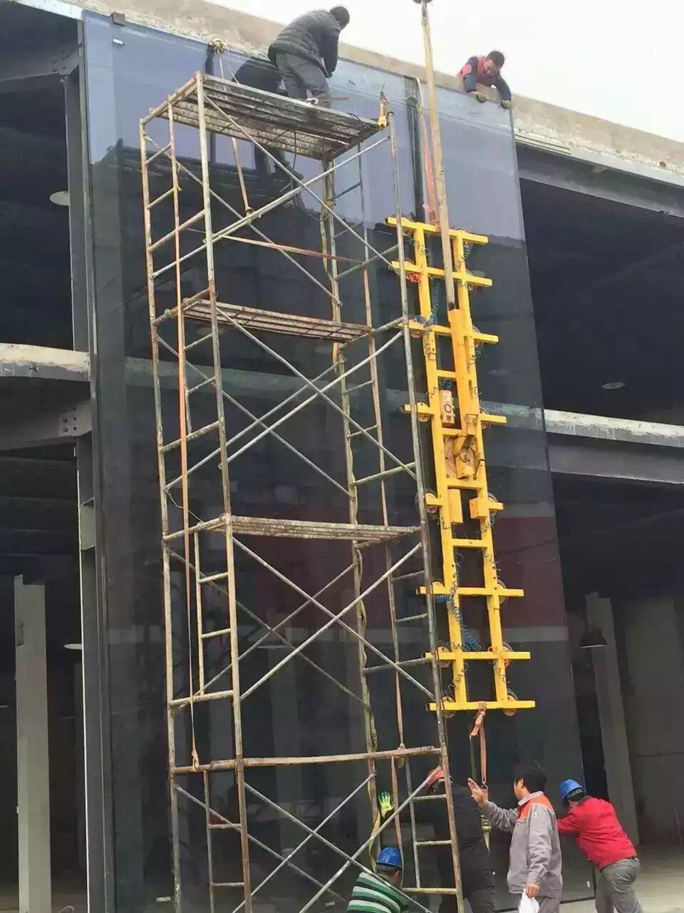 青海西宁市外墙玻璃安装施工_西宁市外墙石材铝塑板改造翻新_重庆航鸿幕墙公司