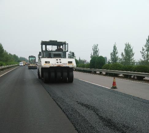 沥青道路裂缝处理