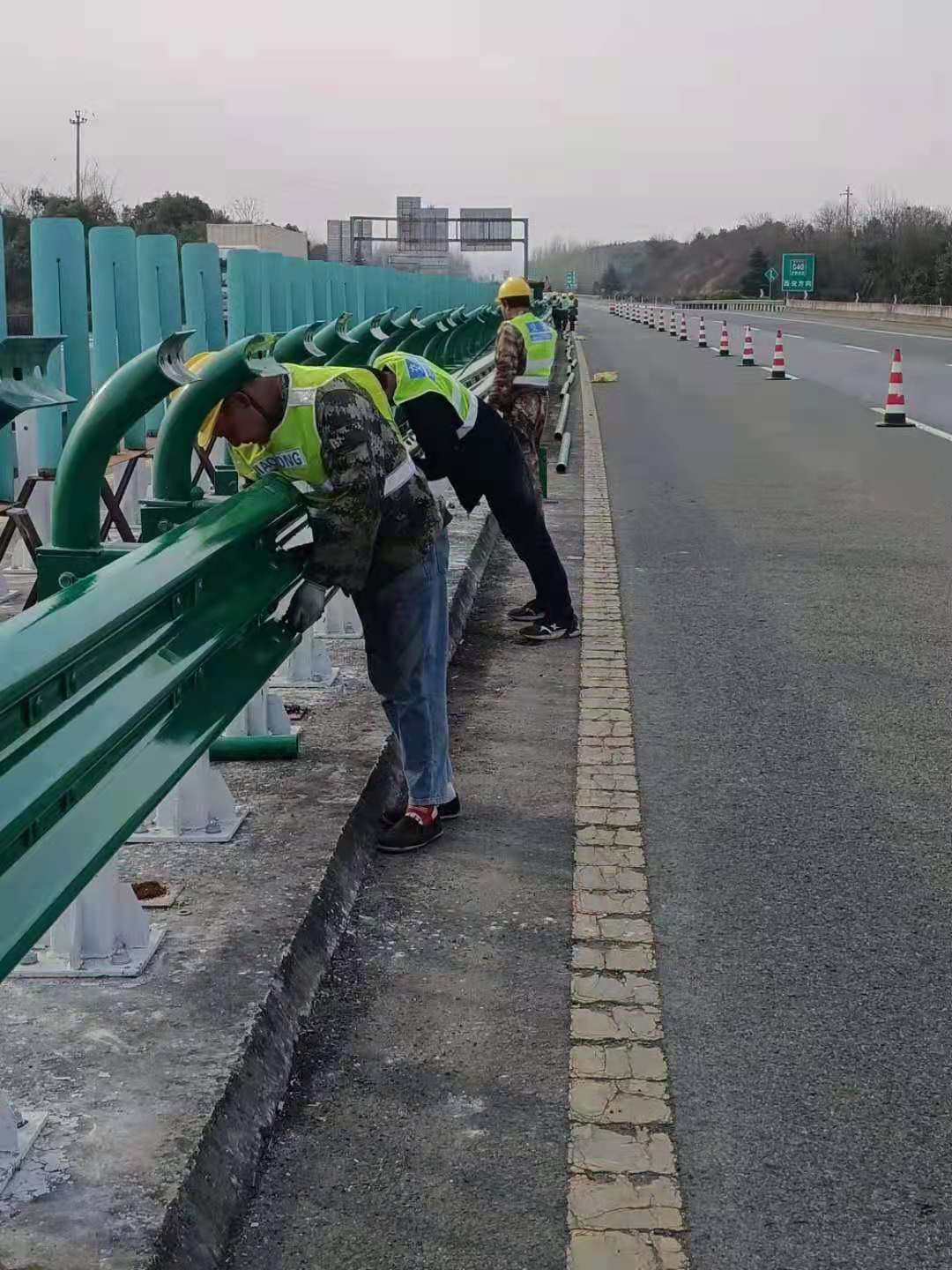 韶关波形护栏生产厂家