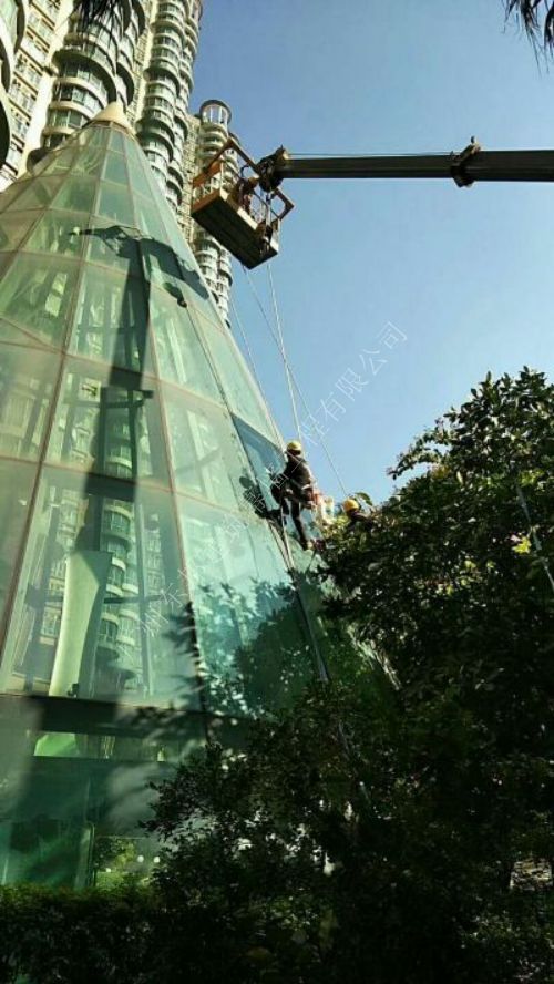广东高空外墙安装玻璃幕墙工程