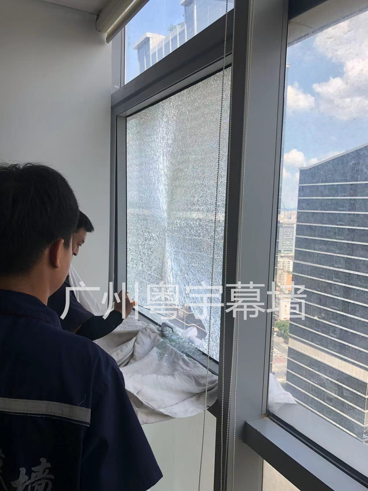深圳 专注玻璃幕墙工程-设计施工、安装维修-欢迎咨询