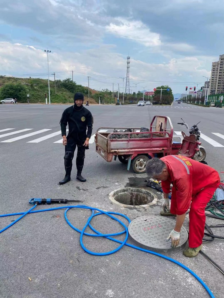 昆明水下测量潜水员服务公司