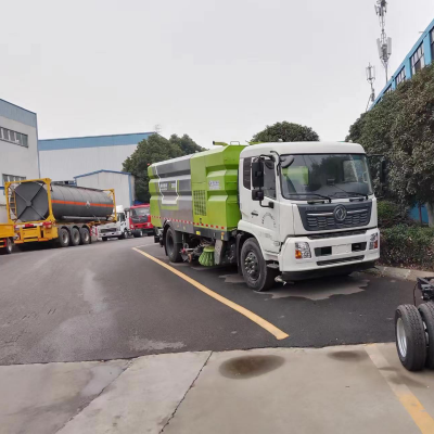 重工环卫道路清扫车小型扫路车街道清扫喷水吸尘车