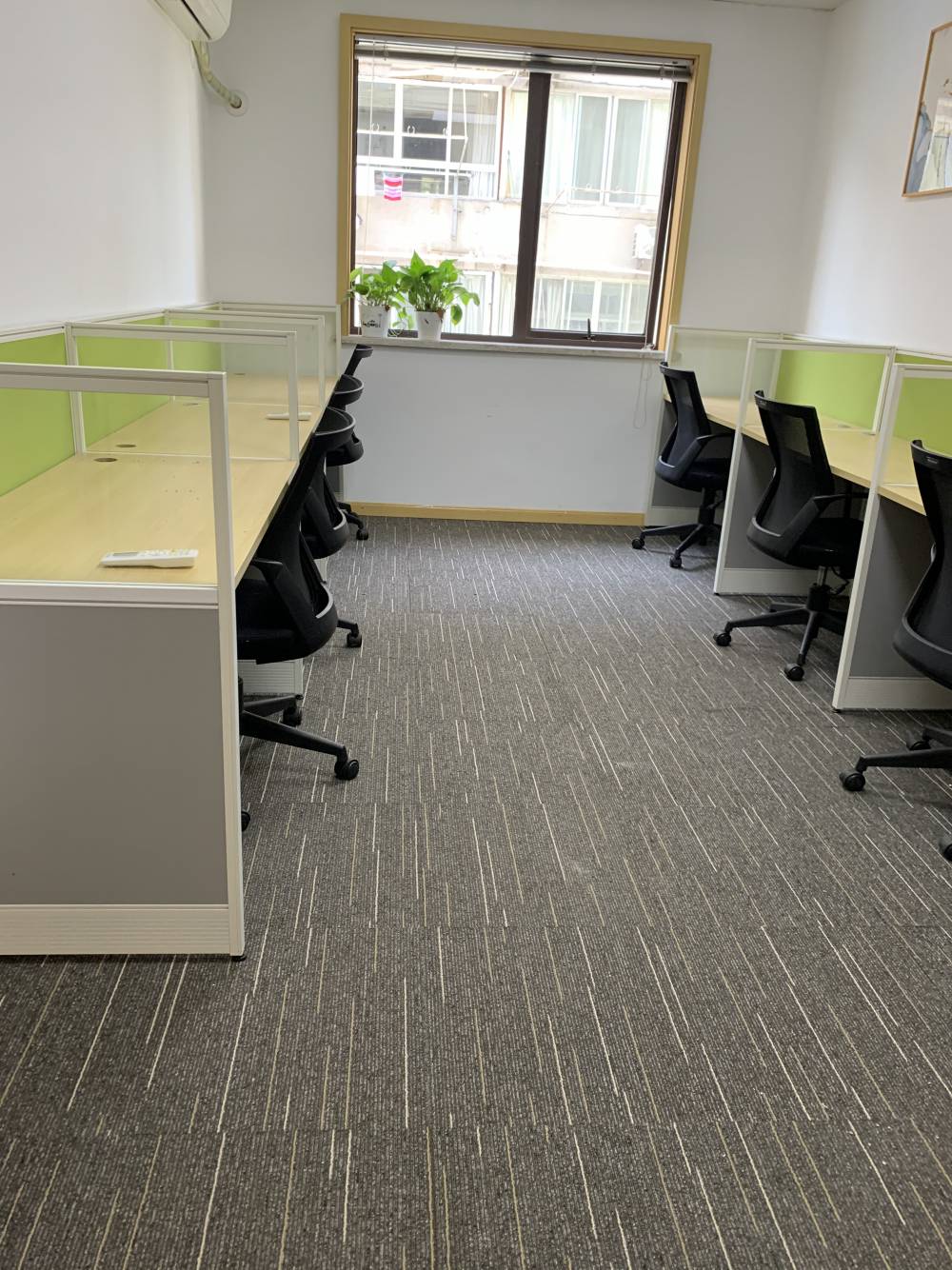 办公室地毯 会议室写字楼pvc方块地毯工厂 全国可安装